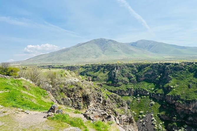 Amberd, Aragats, Lake Kari, Saghmosavank, Alphabet Alley - Ask Away