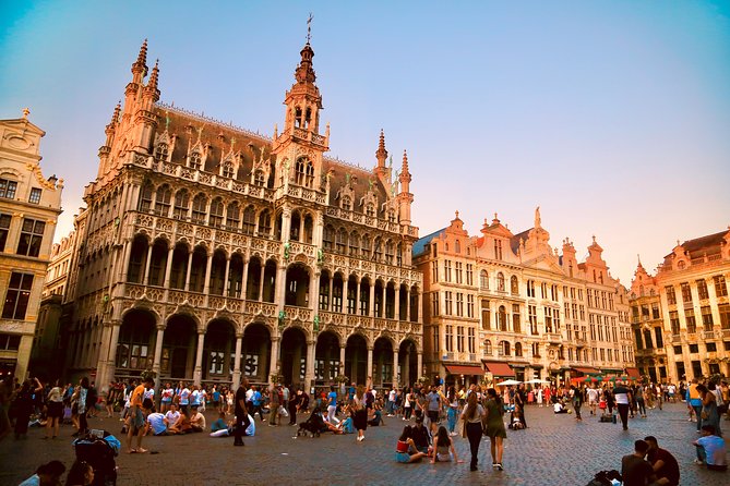 Architecture Tour of Brussels - Booking and Logistics