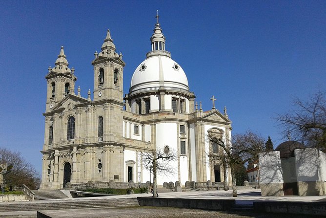Barcelos, Braga & Guimarães Tour - Frequently Asked Questions