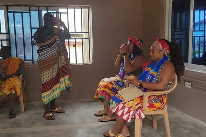 Bonwire Namimg Ceremony and Kente Tourist Center - Intimate Cultural Immersion