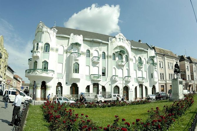 Budapest Art Nouveau Private Walking Tour - Getting to the Meeting Point