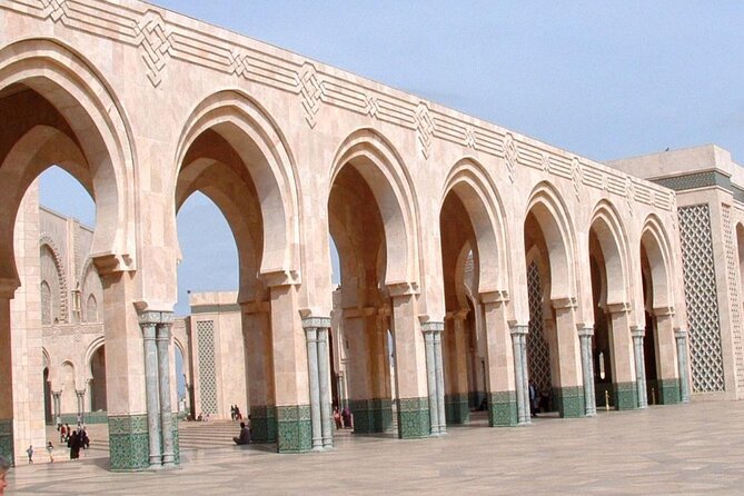 Casablanca Guided Tour With Professional Guide and Lux Vehicle - Frequently Asked Questions