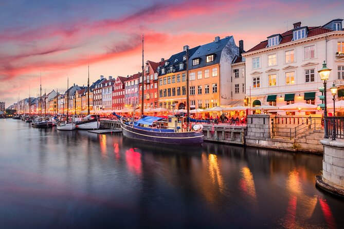 Copenhagen: Self Guided Scavenger Hunt and Tour - Discovering the Citys Landmarks