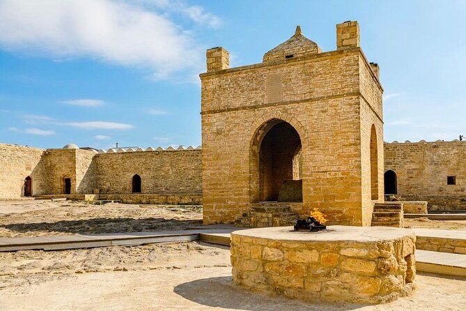 Day Trip in Baku - Visiting Yanar Dag