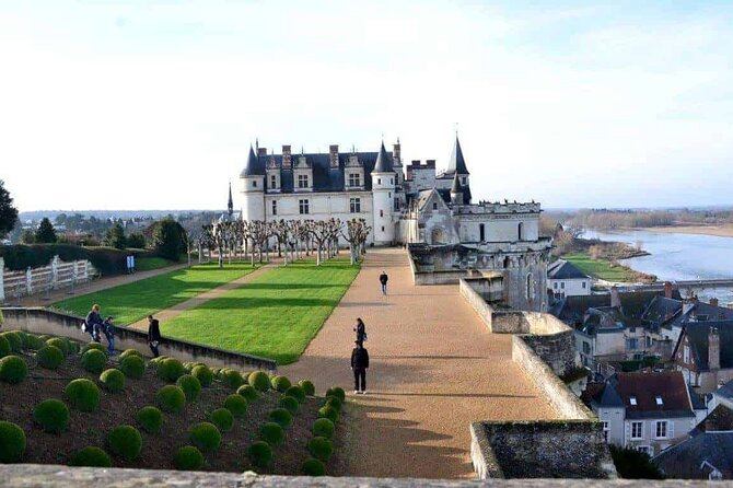 Day Trip: Paris to Loire Valley Castles - (Champagne on Board) - Tips for a Great Experience
