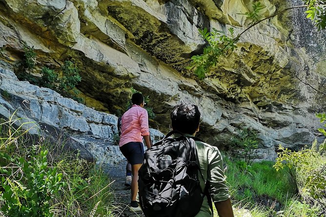 Durban: Drakensberg Rock Art, Midlands Meander & Mandela Capture Site - Frequently Asked Questions