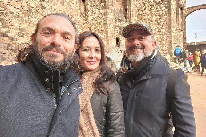 Edinburgh Private Walking Tour in Spanish - Getting to the Meeting Point