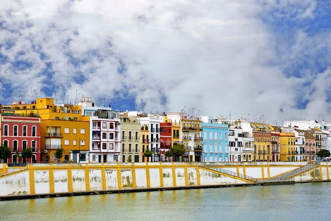 Family Tour in Seville . Private - The Sum Up
