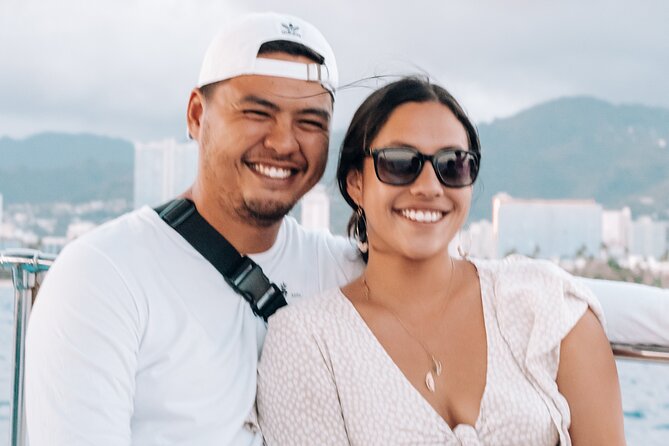 Fireworks Cruise in Waikiki: Music and BYOB - Sum Up