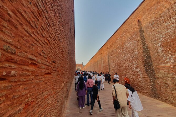 From Delhi: Sunrise Taj Mahal Tour With Professional Photographer - Overview of the Tour