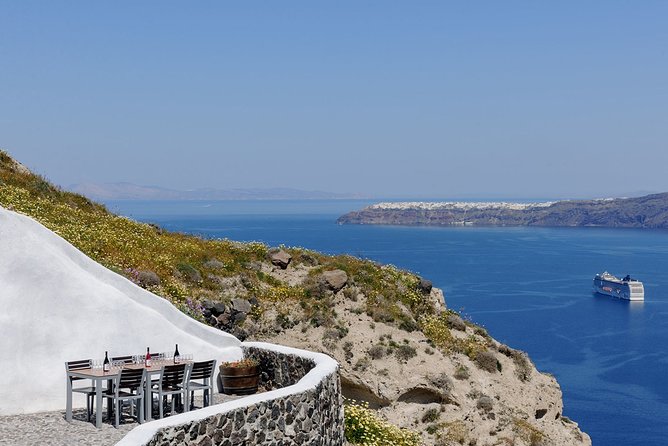 Full-Day Private Guided Tour in Santorini - Akrotiri Archaeological Site