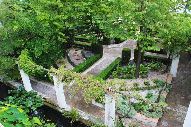 Grand Tour Amalfi Coast, Naples, Capri, Pompeii, Salerno, Paestum and Caserta - Itinerary: Naples and Capri