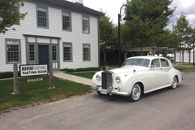 Grand Winery Tour - Rolls Royce - Niagara On The Lake - Luxury and Personalized Experience
