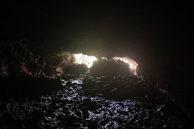 Half Day Private Tour: Caves and Volcanic Refuges - Astronomical Alignments