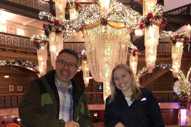 Holiday Lights & History Walking Tour - Highlights of the Tour