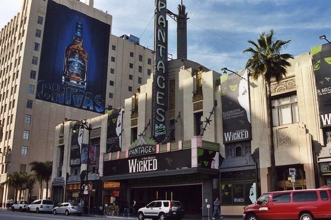 Hollywood Tour - The Sum Up and Booking