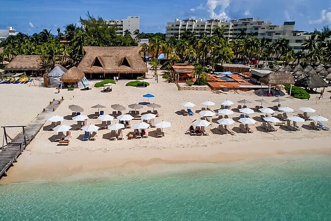 Isla Mujeres Luxury Catamaran With Premium Open Bar and Lunch - Snorkeling and Souvenir Photos