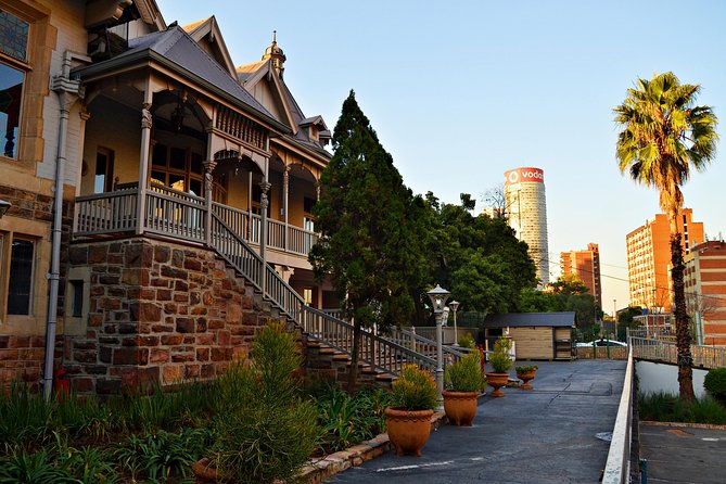 Johannesburg (Sunset & Dinning & Rooftop) Hopping Experience - About the Experience Provider