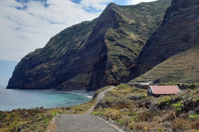 Madeira: Private Guided Half-Day Tour of Northwest Madeira - Cable Car Ride Details