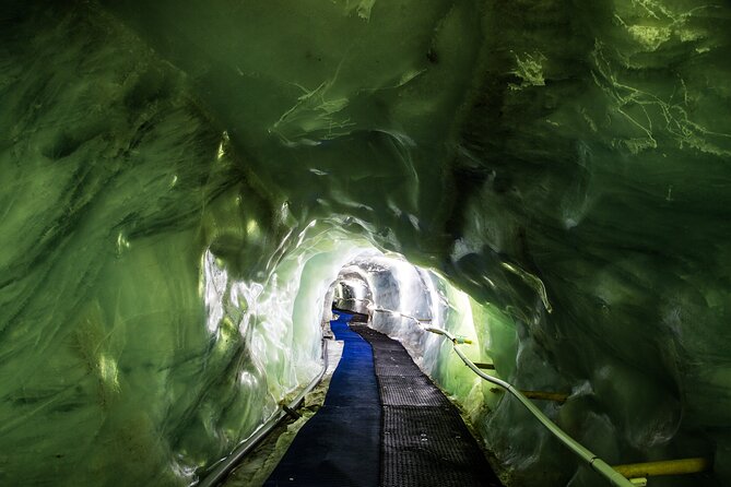 Majestic Matterhorn: Zermatt to Glacier Paradise Cableway Ticket - Capturing the Majestic Matterhorn