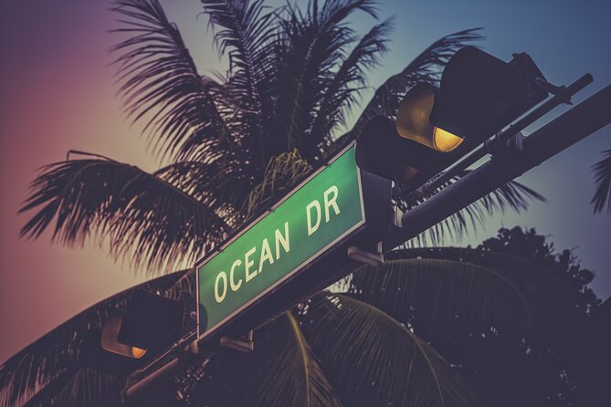 Miami Beach Bar Tour: Art Deco & Neon Lights by Local Historian - What to Expect