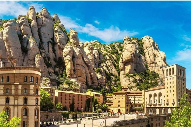 Montserrat by Yourself With English Chauffeur by Minibus - The Sum Up