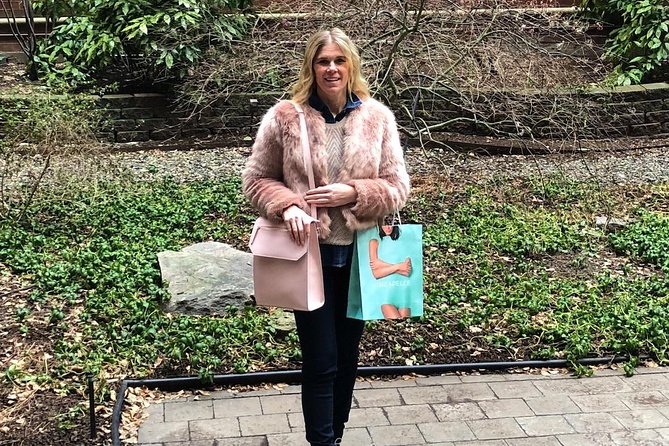 New York City Shopping With a Personal Stylist - Booking Your Experience