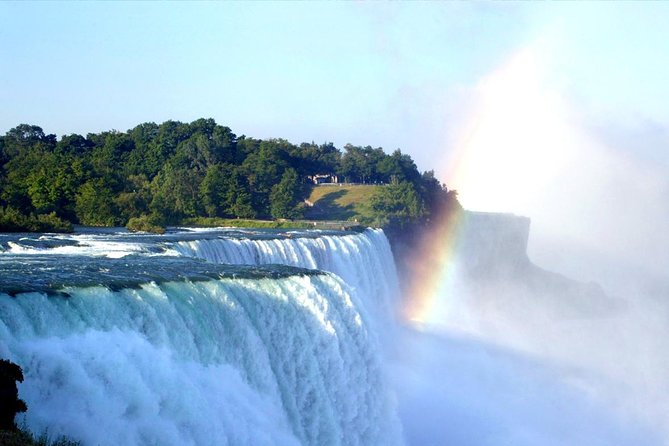 Niagara Falls Day Tour From Toronto With Winery and Niagara on the Lake Stop - Tips for a Great Experience