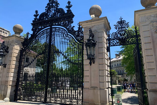 Ocean Drive Historic District: A Newport Self-Guided Driving Tour - How to Get Started