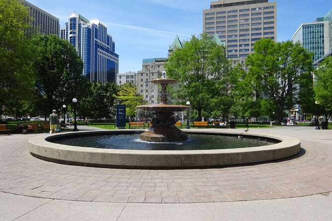 Ottawa Self-Guided Walking Tour and Scavenger Hunt - Discovering Ottawas Landmarks