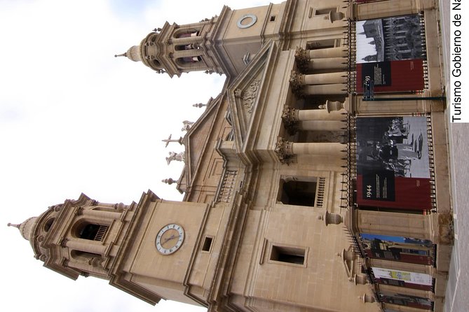 Pamplona and Olite Royal Palace Guided Small Group Tour, Lunch Included - Lunch Experience
