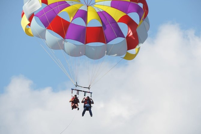 Parasailing in Paradise at Tortugas Beach Club - Dining and Amenities