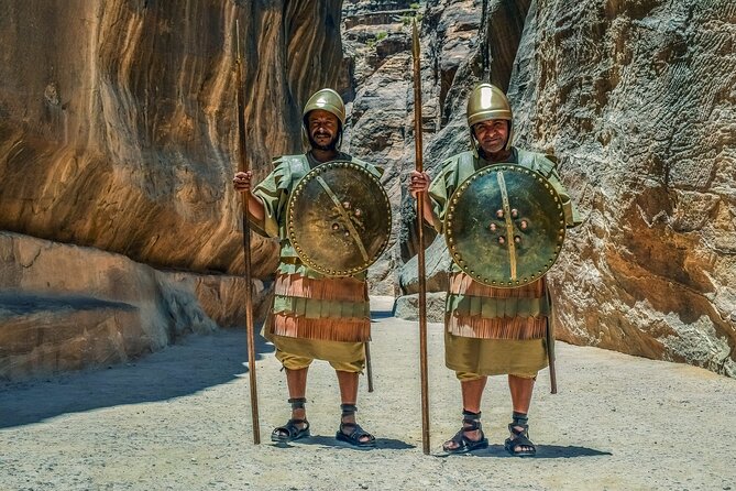 Petra 1-Day Tour From Jerusalem With FREE Authentic Lunch - Tips for a Great Experience