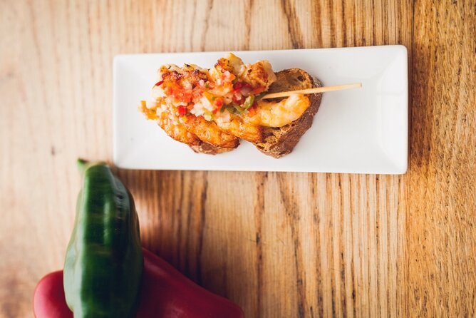 Pintxos Tour Through the Old Town - Personalized Service and Pairings