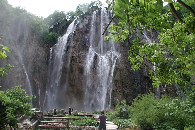 Plitvice Lakes Day Trip Including Entrance From Istria - Important Considerations