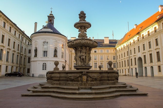 Prague Castle: SELF-GUIDED WALKING TOUR (Prague) - Since You Asked