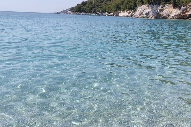 (Private Group) Swimming and Relax in Beautiful Beaches. - Comfortable and Convenient Transportation