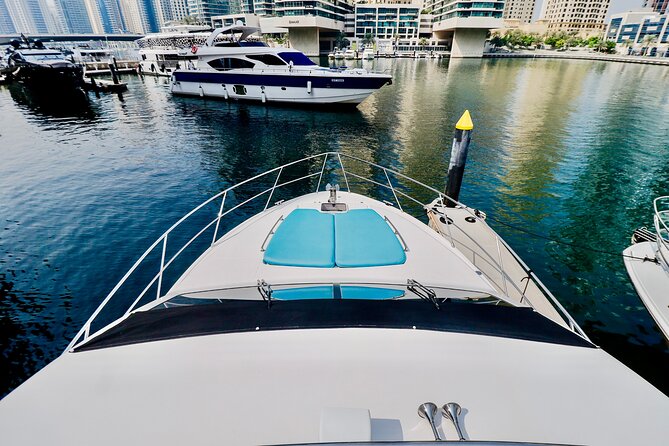 Private Luxury Yacht Cruise Around Atlantis and Dubai Marina - Tips for Your Yacht Adventure