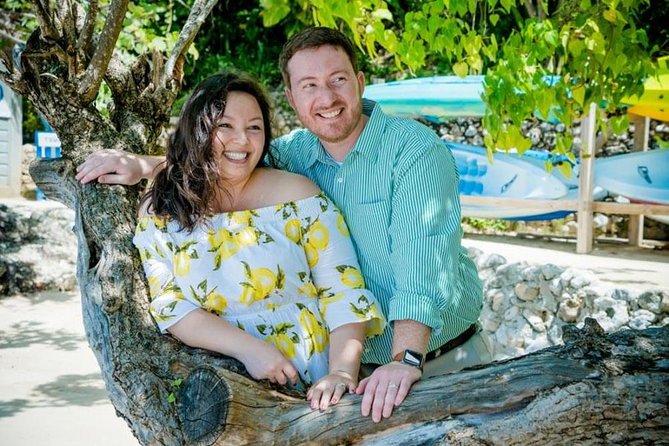 Private Photo Session With a Local Photographer in Ocho Rios - Capturing Memorable Moments in Ocho Rios