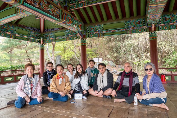 Private Tour Around Suwon UNESCO Fortress and Korea Folks Village - Tips for Travelers