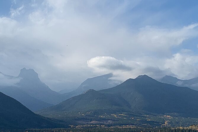 Private Tour: Experience the Canadian Rocky Mountains - Exploring the Rockies