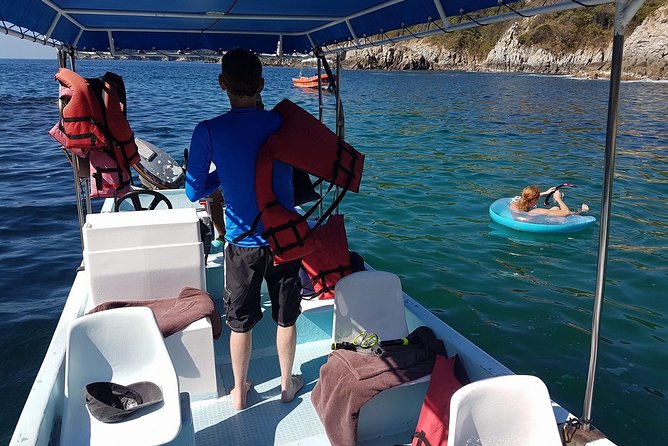 Private Tour Seven Bays, Huatulco HT - Lunch at Fishermans Village
