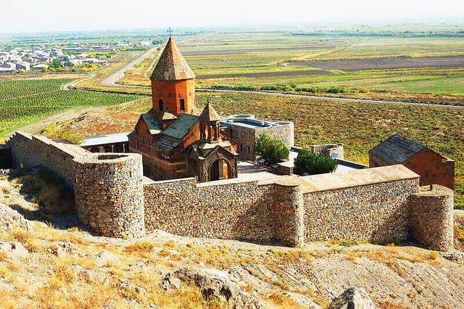Private Tour to Khor Virap, Ancient Areni Cave or Areni Winery, Noravank - Discovering Noravank