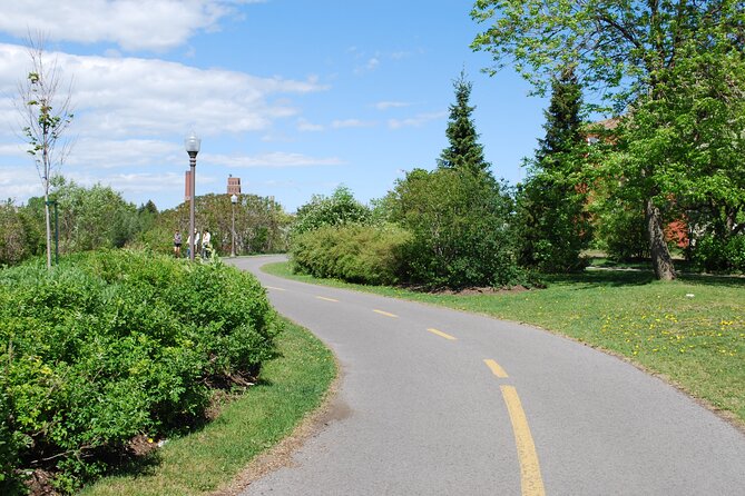 Quebec City Bike Rentals - Exploring the Old City