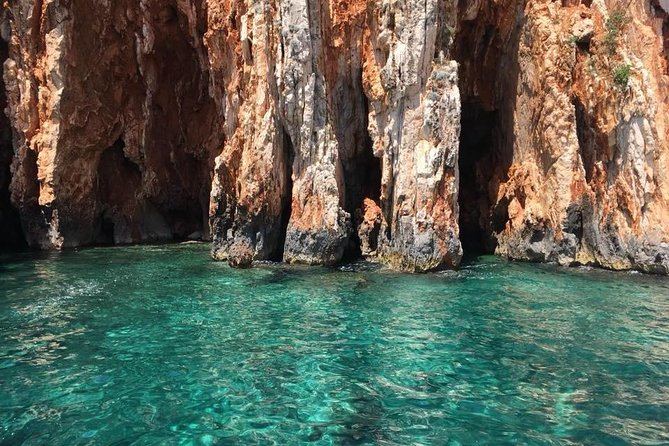 Red Rocks & Hells Islands Private Getaway Tour - The Sum Up