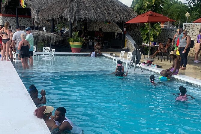 Rick's Café and Seven Mile Beach Negril Private Guided Tour - Important Information