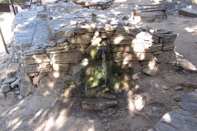 Samaria Gorge Transfer From Chania (Price per Group of 6) - Pricing and Group Size