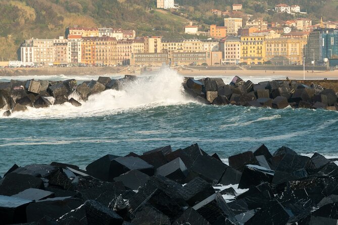 San Sebastian and Biarritz Private Tour From Bilbao With Pick up - Discovering Biarritz
