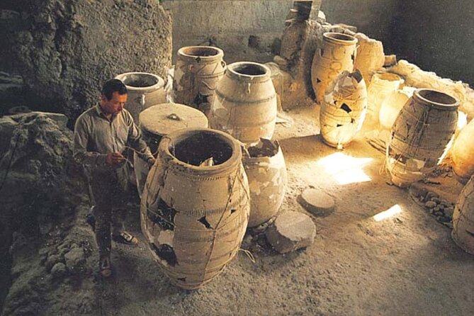 Santorini Discovery Tour With Lunch and Wine Tasting - Discovering Akrotiri Ruins