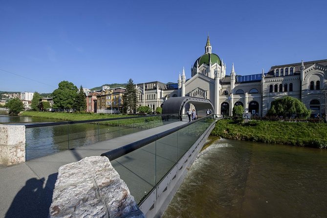 SARAJEVO CONCEPTUAL ART TOUR (Galleries, ART and Arhitecture) - Local Artist Exhibitions